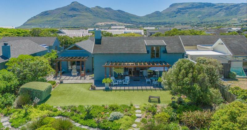 3 Bedroom Property for Sale in Lake Michelle Western Cape